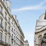 Apartment In The Heart Of Paris - W340