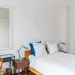 Apartment In The Heart Of Paris - W340